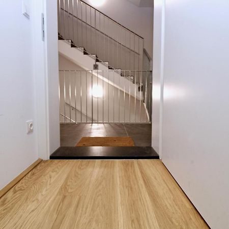 Balcony/Pool/Free Parking Garage Studio فيينا المظهر الخارجي الصورة