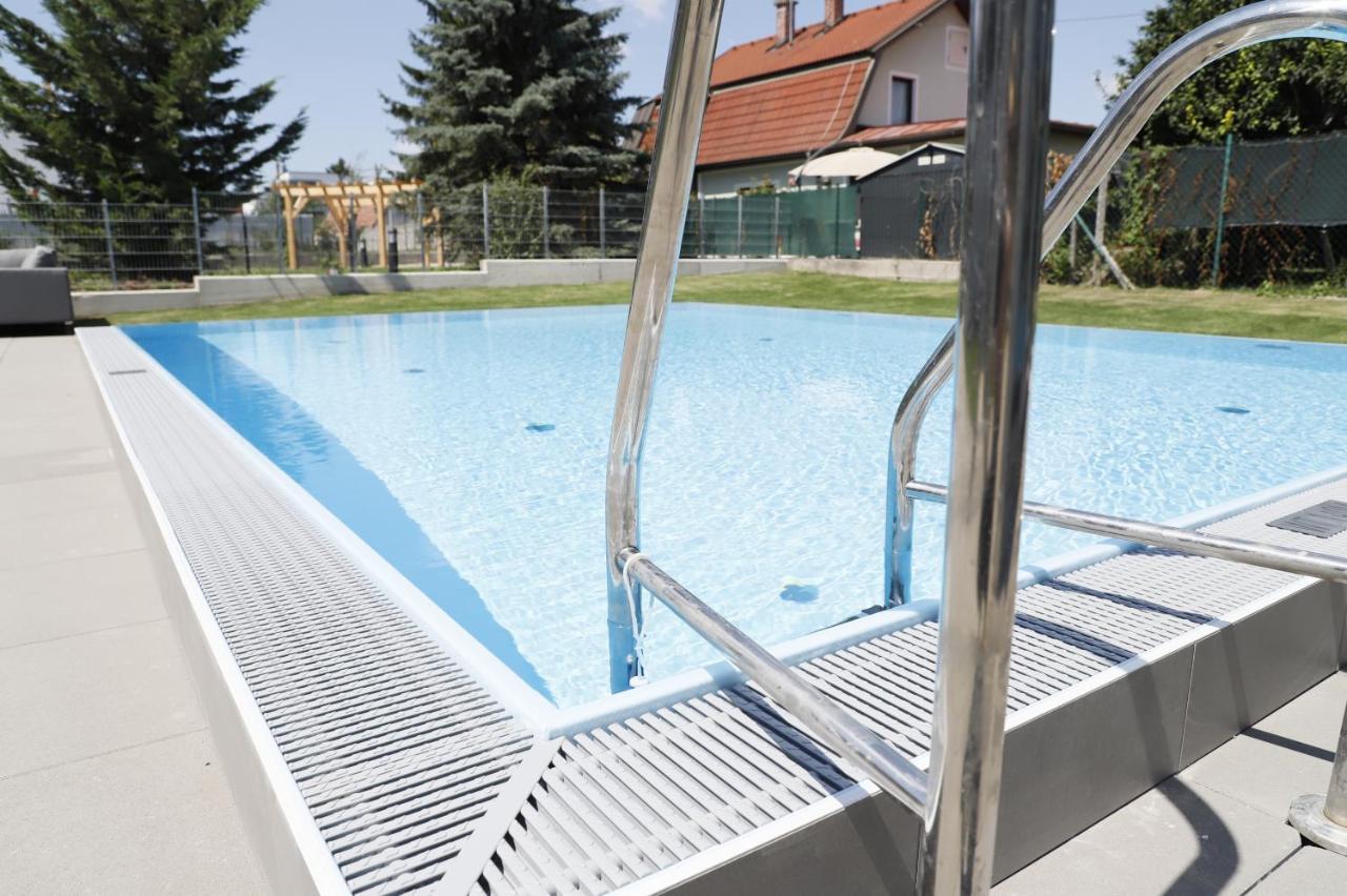 Balcony/Pool/Free Parking Garage Studio فيينا المظهر الخارجي الصورة